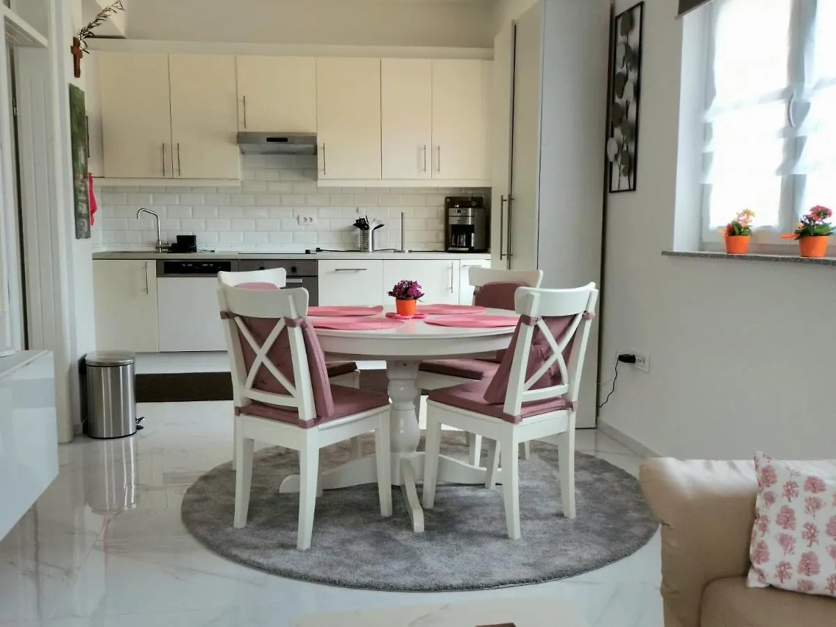 Apartment Grazia Pula